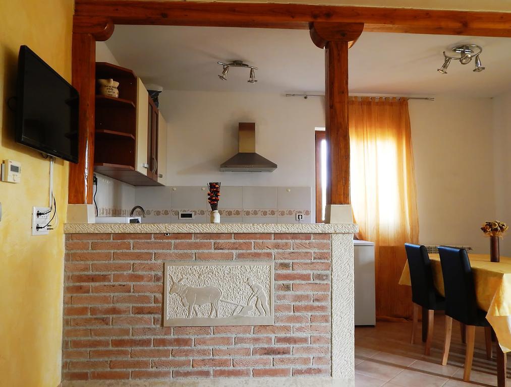 Apartment Karmen Poreč Eksteriør billede
