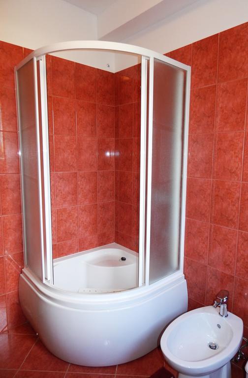 Apartment Karmen Poreč Eksteriør billede